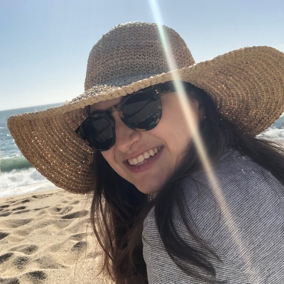 Meet your Posher, Izzy - Picture 1 of 1